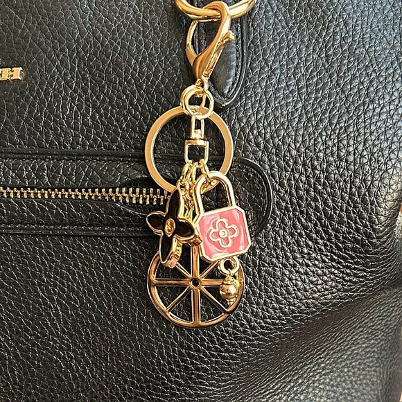 New GOLD WHEEL Bag Charm Pink ☸ - Picture 7 of 8